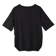 Load image into Gallery viewer, [EAM] Women White Black Brief Side Vent Big Size T-shirt New Round Neck Half Sleeve  Fashion Tide  Spring Summer 2020 A628
